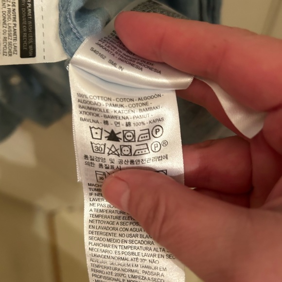 Men’s Levi’s Short Sleeve Camo Button Up - Size M - Picture 4 of 6